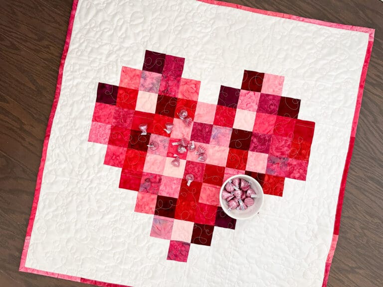 Sew a Simple (and Adorable) Mini Heart Quilt with Hidden Pockets – Perfect for Treats, Trinkets, and Love Notes! 